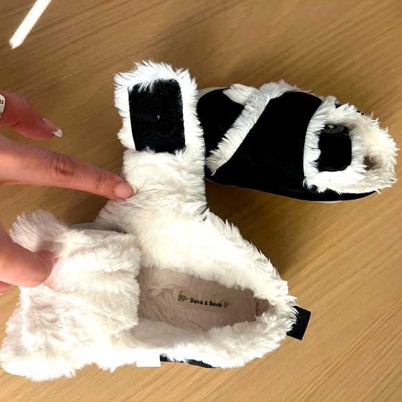 Dave and Bella Toddler Sneakers Size 24 - Picture 5 of 7